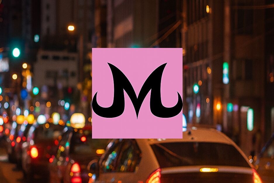 大阪ミナミのハプニングバー「Maziora（マジョーラ）」店舗ロゴとネオン街の背景画像